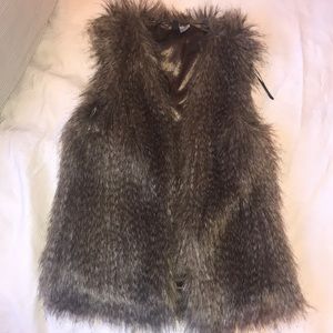 Fur vest